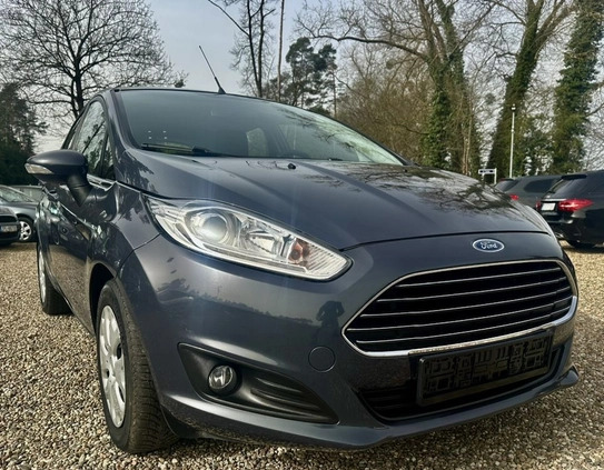 Ford Fiesta cena 27900 przebieg: 97000, rok produkcji 2015 z Milanówek małe 232